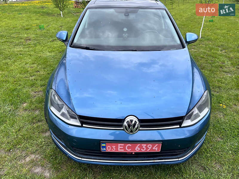 Хетчбек Volkswagen Golf 2013 в Луцьку