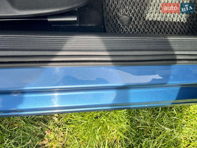 Хетчбек Volkswagen Golf 2013 в Луцьку