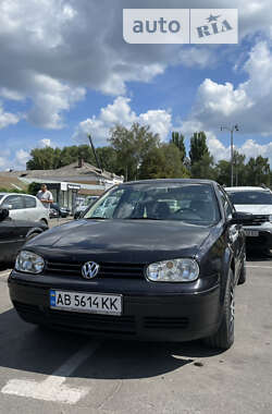 Хетчбек Volkswagen Golf 2000 в Києві