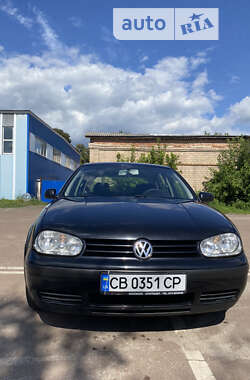 Хетчбек Volkswagen Golf 2000 в Чернігові