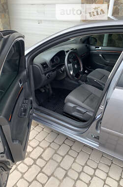 Хэтчбек Volkswagen Golf 2007 в Львове