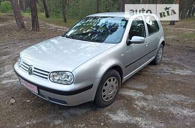 Хэтчбек Volkswagen Golf 2003 в Харькове