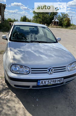 Хетчбек Volkswagen Golf 2000 в Ізюмі