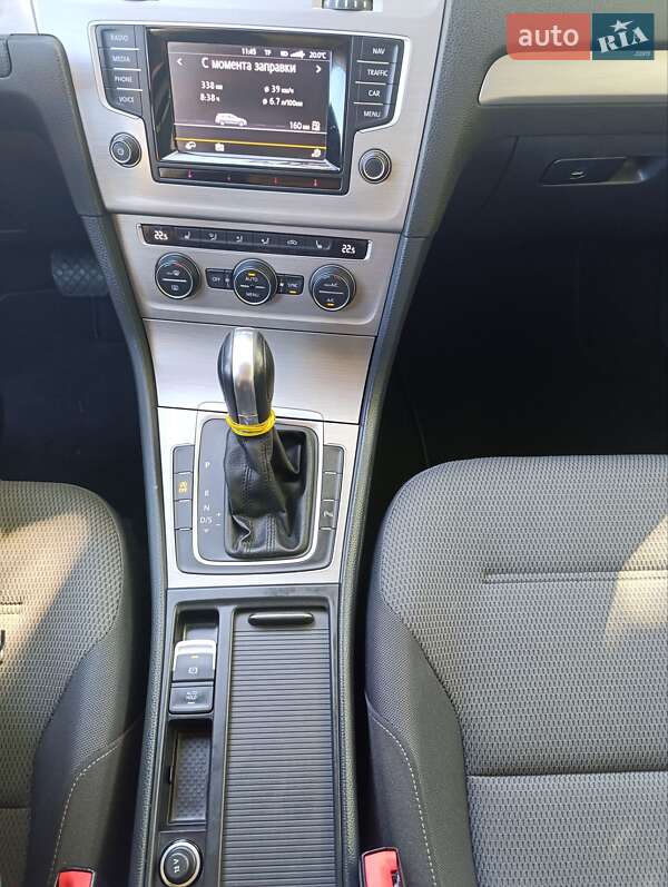 Універсал Volkswagen Golf 2015 в Львові