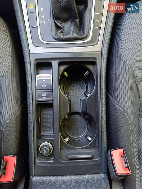 Універсал Volkswagen Golf 2015 в Львові