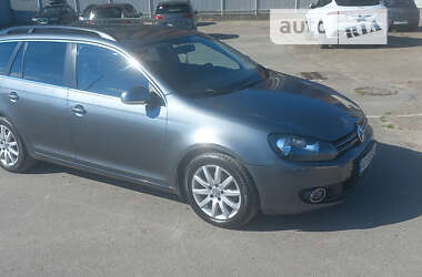 Универсал Volkswagen Golf 2010 в Львове