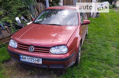 Хетчбек Volkswagen Golf 1999 в Народичах