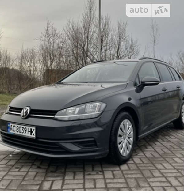 Универсал Volkswagen Golf 2017 в Нововолынске