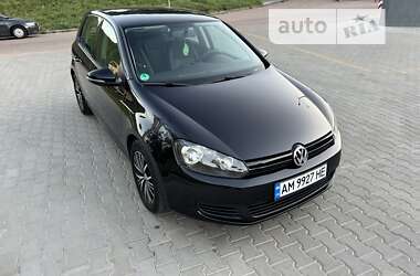 Хетчбек Volkswagen Golf 2010 в Житомирі