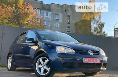 Хетчбек Volkswagen Golf 2005 в Дрогобичі