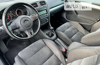 Хетчбек Volkswagen Golf 2009 в Ужгороді