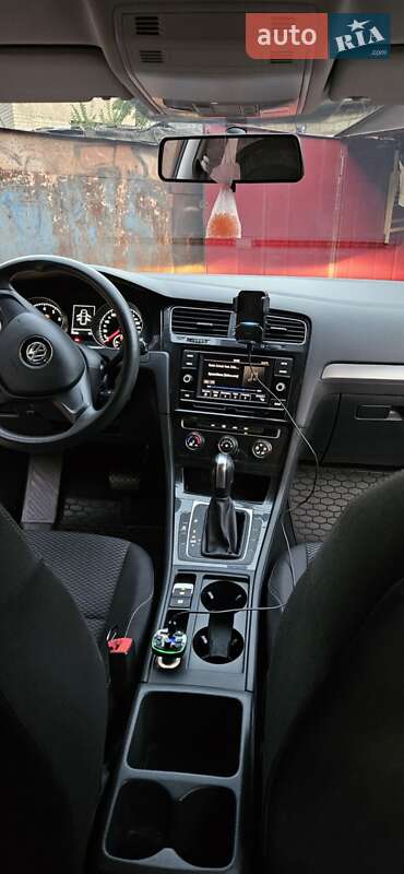 Хетчбек Volkswagen Golf 2018 в Кривому Розі
