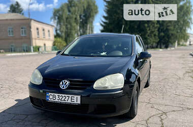 Хетчбек Volkswagen Golf 2006 в Києві