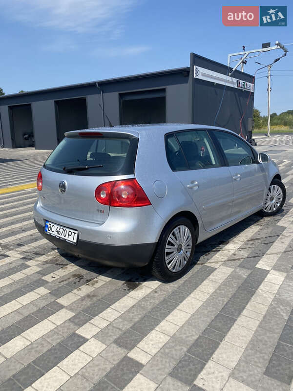 Хетчбек Volkswagen Golf 2007 в Львові