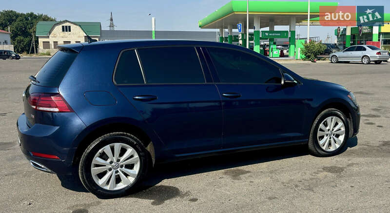 Хэтчбек Volkswagen Golf 2018 в Вознесенске