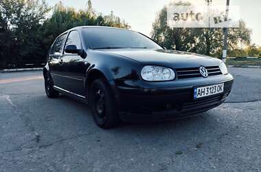 Хетчбек Volkswagen Golf 2003 в Миргороді