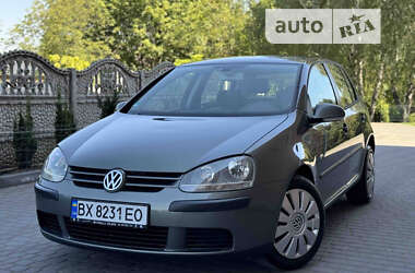 Хэтчбек Volkswagen Golf 2004 в Летичеве