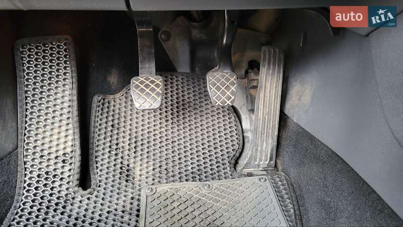 Універсал Volkswagen Golf 2009 в Миколаєві