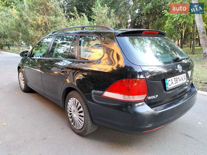 Универсал Volkswagen Golf 2009 в Бершади