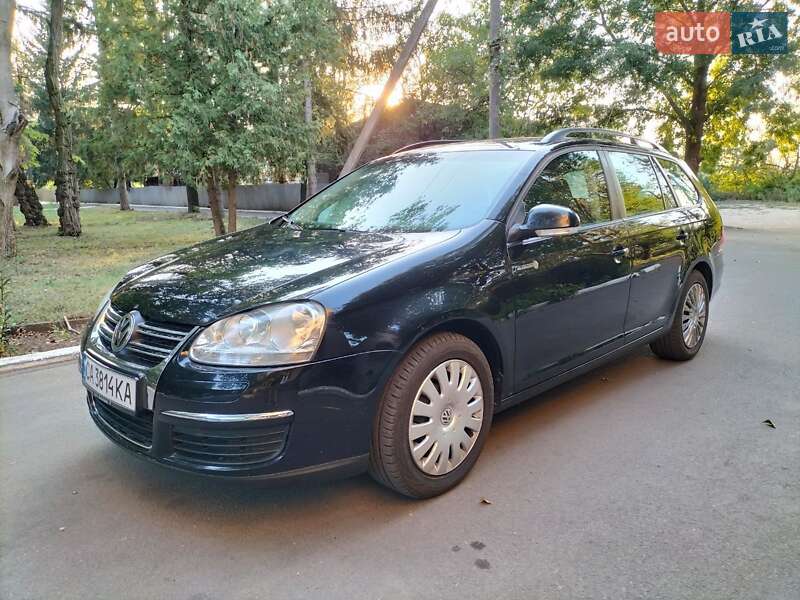 Универсал Volkswagen Golf 2009 в Бершади