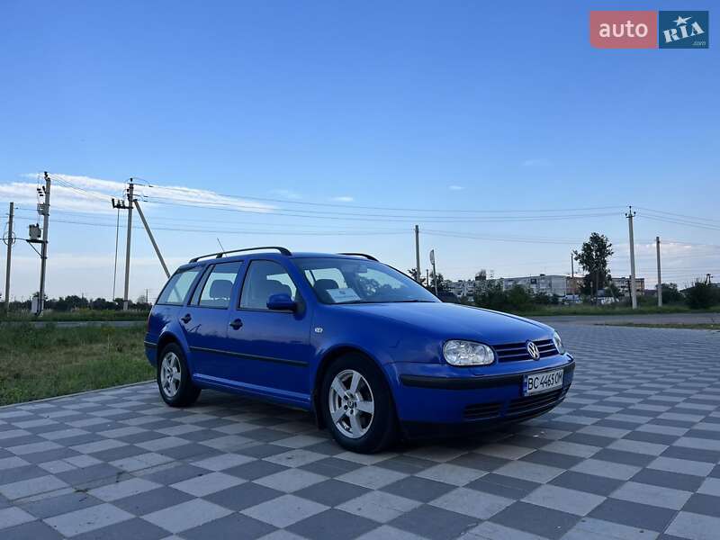 Універсал Volkswagen Golf 2003 в Самборі