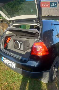 Хэтчбек Volkswagen Golf 2007 в Цумани