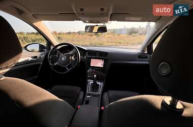 Универсал Volkswagen Golf 2017 в 