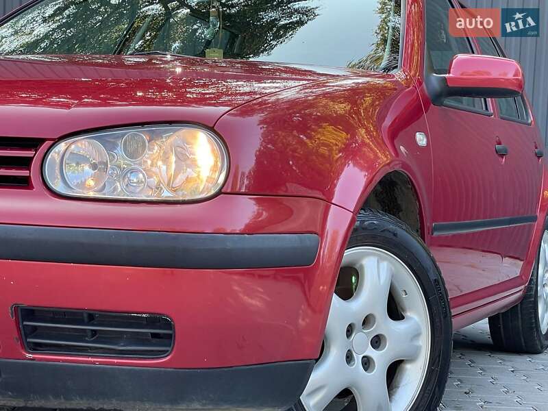 Хетчбек Volkswagen Golf 2001 в Дрогобичі