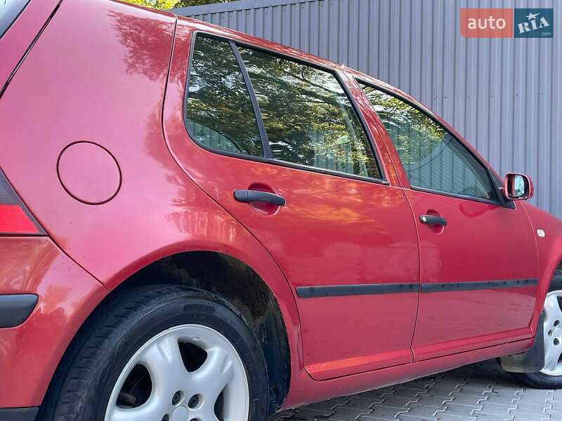 Хетчбек Volkswagen Golf 2001 в Дрогобичі