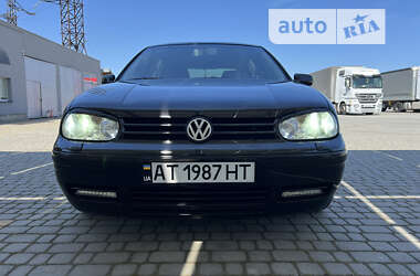 Хэтчбек Volkswagen Golf 2002 в Мукачево