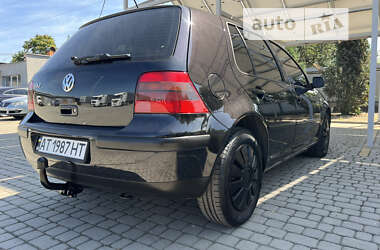 Хэтчбек Volkswagen Golf 2002 в Мукачево