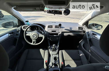 Хэтчбек Volkswagen Golf 2012 в Киеве