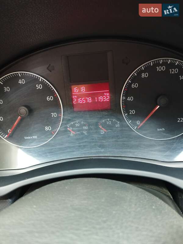 Хетчбек Volkswagen Golf 2008 в Мукачевому