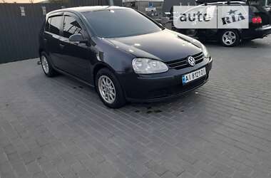 Хетчбек Volkswagen Golf 2006 в Києві