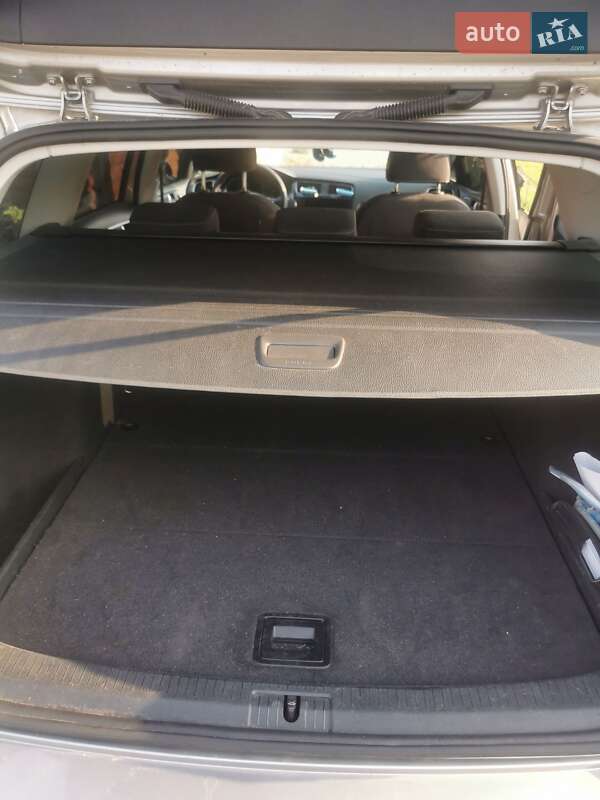 Універсал Volkswagen Golf 2017 в Житомирі