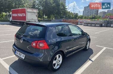 Хэтчбек Volkswagen Golf 2008 в 