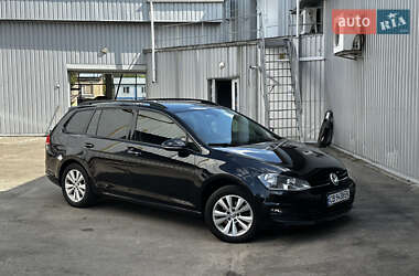 Универсал Volkswagen Golf 2015 в Чернигове