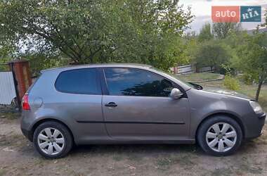 Хетчбек Volkswagen Golf 2005 в Ямполі