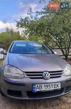 Хетчбек Volkswagen Golf 2005 в Ямполі