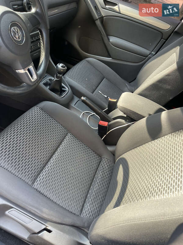 Хетчбек Volkswagen Golf 2011 в Києві