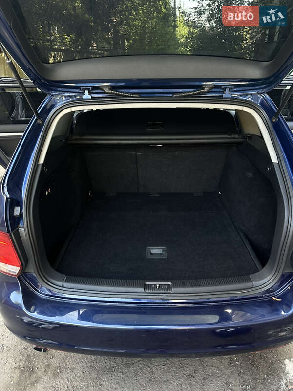 Универсал Volkswagen Golf 2009 в Львове