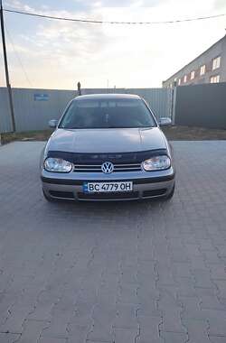 Хетчбек Volkswagen Golf 2002 в Самборі