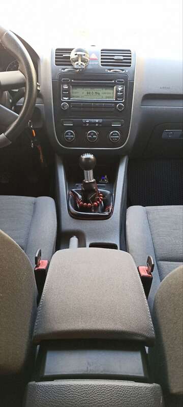 Хэтчбек Volkswagen Golf 2005 в Хмельницком