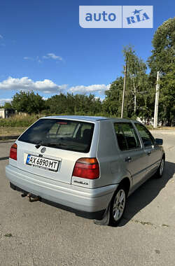 Хэтчбек Volkswagen Golf 1996 в Харькове