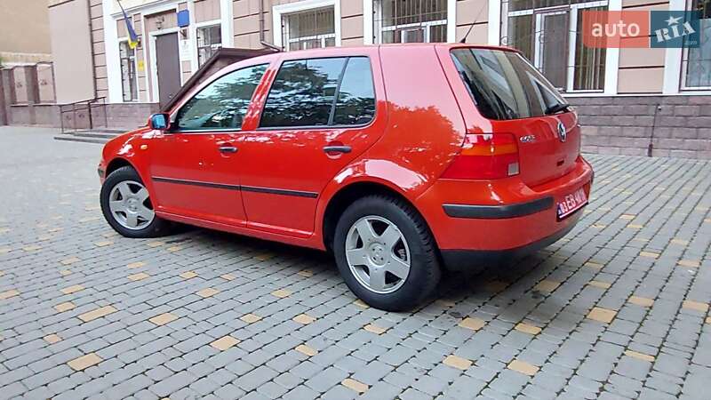 Хетчбек Volkswagen Golf 1999 в Одесі
