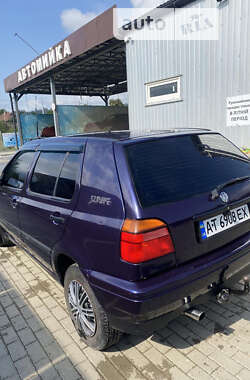 Хетчбек Volkswagen Golf 1995 в Долині