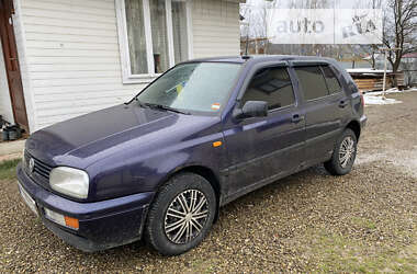 Хетчбек Volkswagen Golf 1995 в Долині