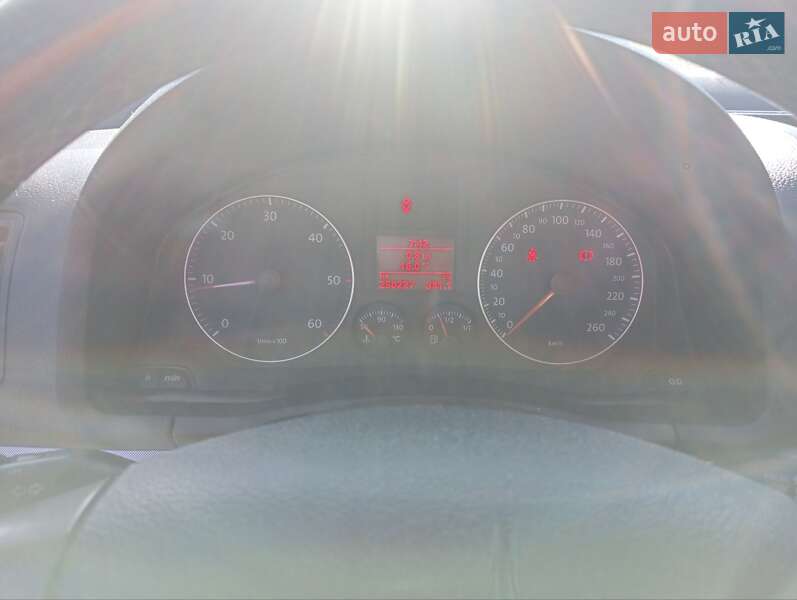 Хэтчбек Volkswagen Golf 2007 в Луцке