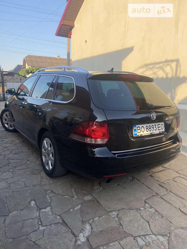 Універсал Volkswagen Golf 2011 в Бучачі
