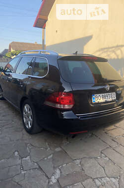 Универсал Volkswagen Golf 2011 в 